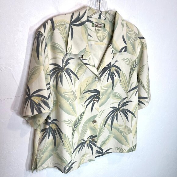 Tommy Bahama Women 100% Silk Palm tree leaves Button down Shirt Size M - Picture 7 of 9